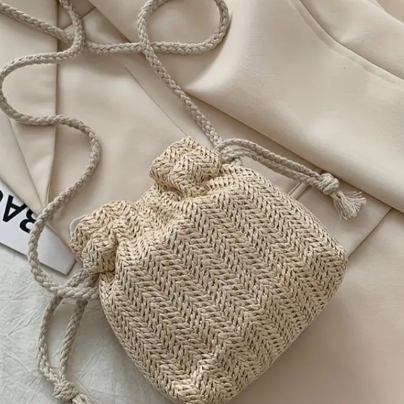 Boho Stylish And Convenient Woven Shoulder Bag With Flower Decoration Khaki - Picture 7 of 10